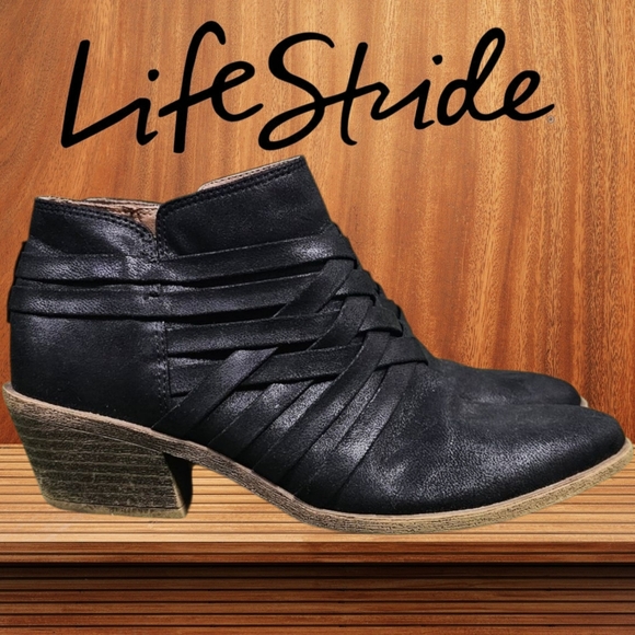 LIFE STRIDE | PRAIRIE WOVEN LOW-ANKLE BOOTIES - Picture 1 of 15